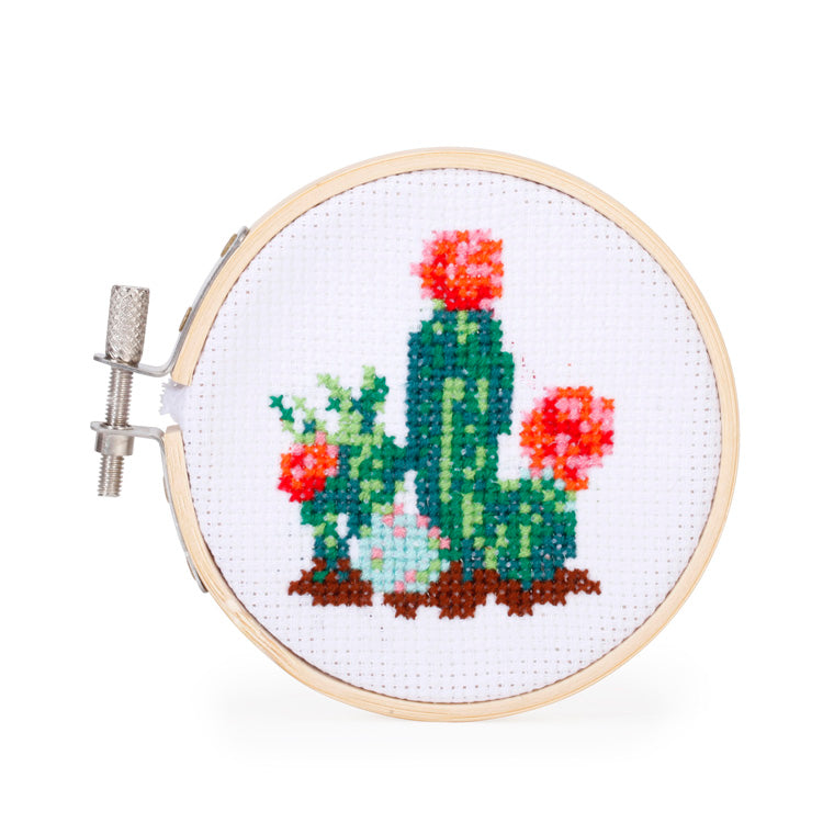 Kikkerland Crafters Kaktus Mini Stickset Kreuzstich