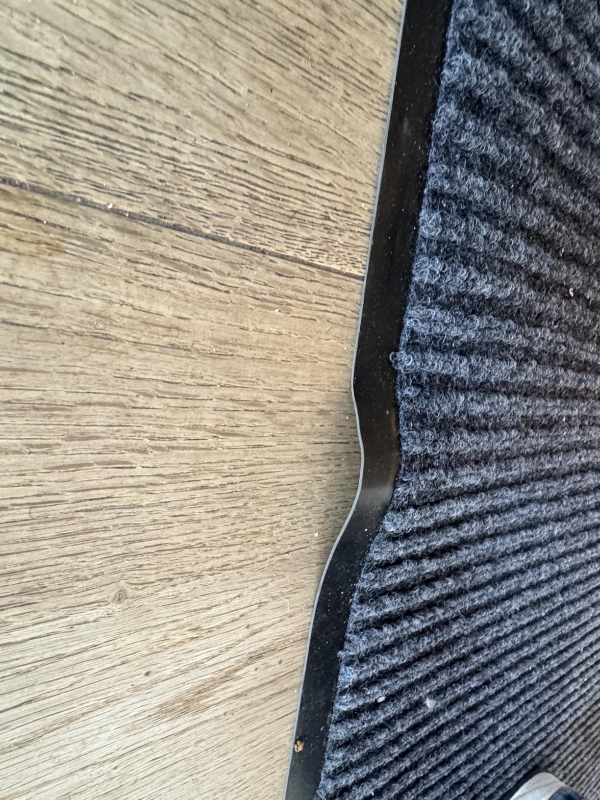 vidaXL Türmatte Schwarz PVC 90x120 cm Rutschfest Fußmatte
