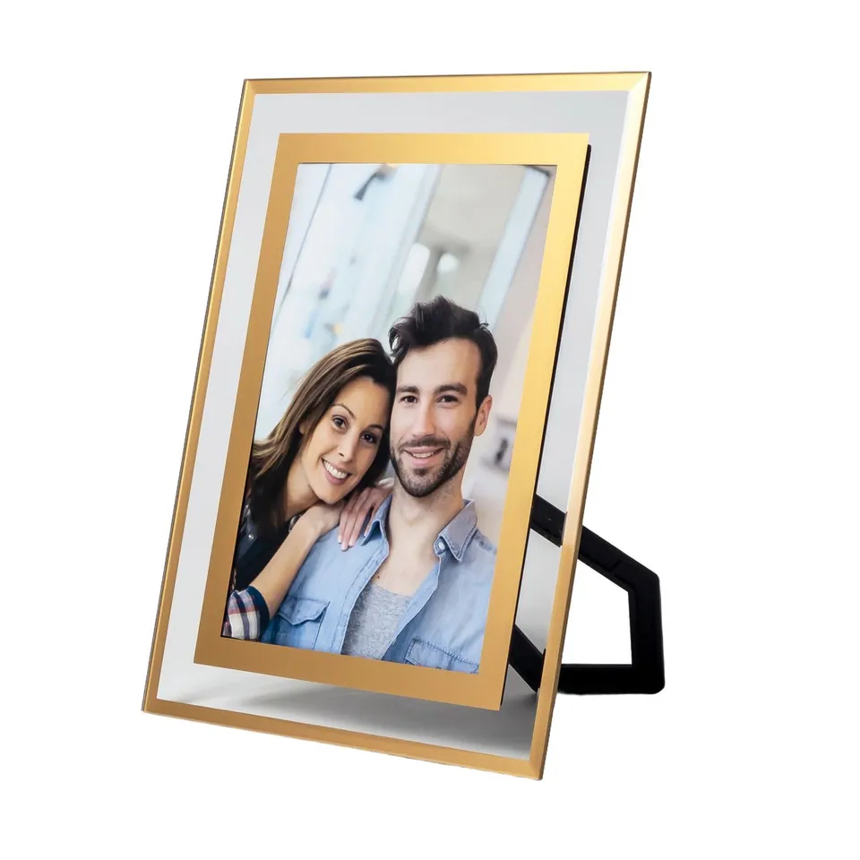 Intirilife Bilderrahmen Gold Glas 10x15 cm Geschenkrahmen
