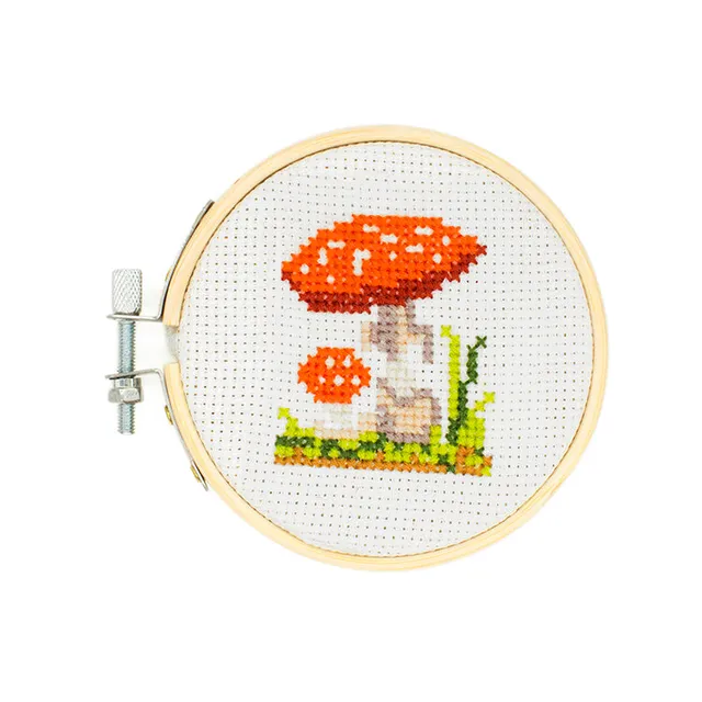 Kikkerland Crafters Mushroom Mini Stickset Pilz mit Bambusrahmen