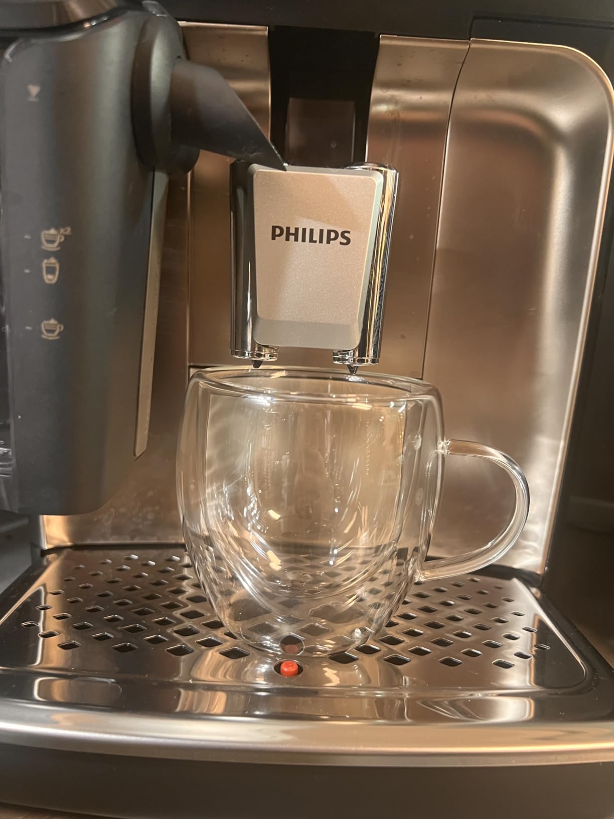 Intirilife Thermogläser 100 ml 4er Set Espressogläser mit Henkel