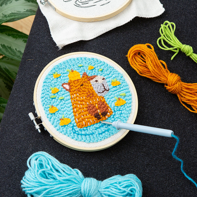 Kikkerland Crafters Capybara Punch Needle Stickset