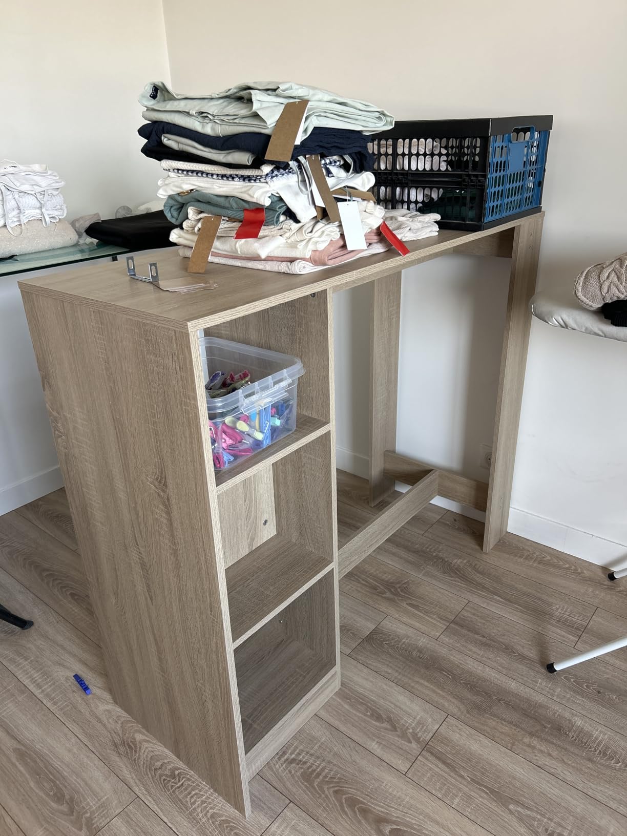 vidaXL Bartisch mit Regal Weiß 124x46x103,5 cm Holzwerkstoff
