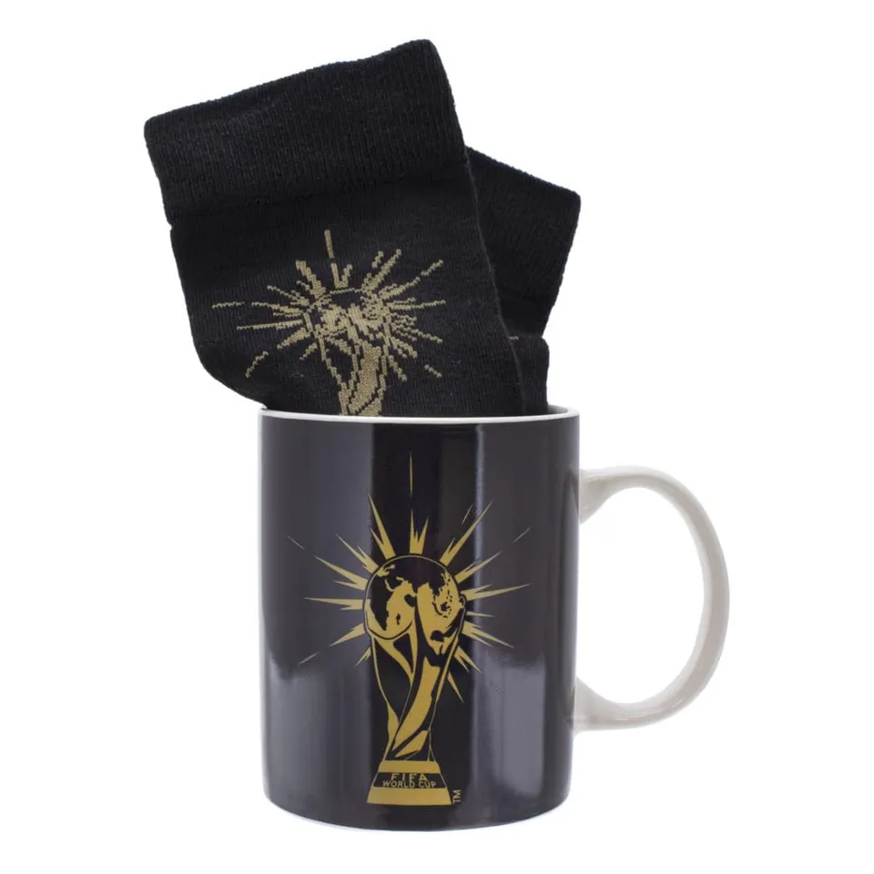 Paladone FIFA World Cup Tasse 300 ml + Socken Set schwarz