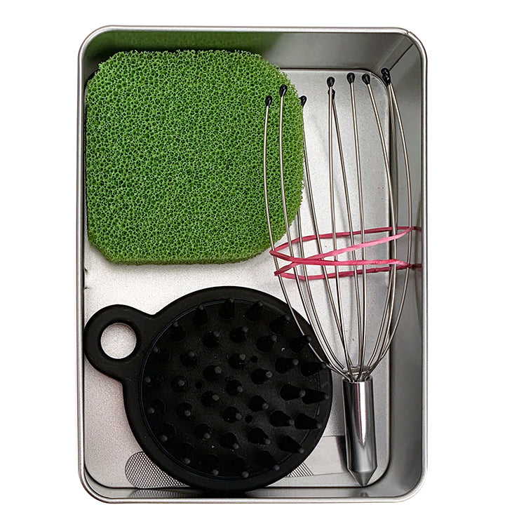 Kikkerland Home Kobe Dog Spa Kit Hundepflegeset Dose