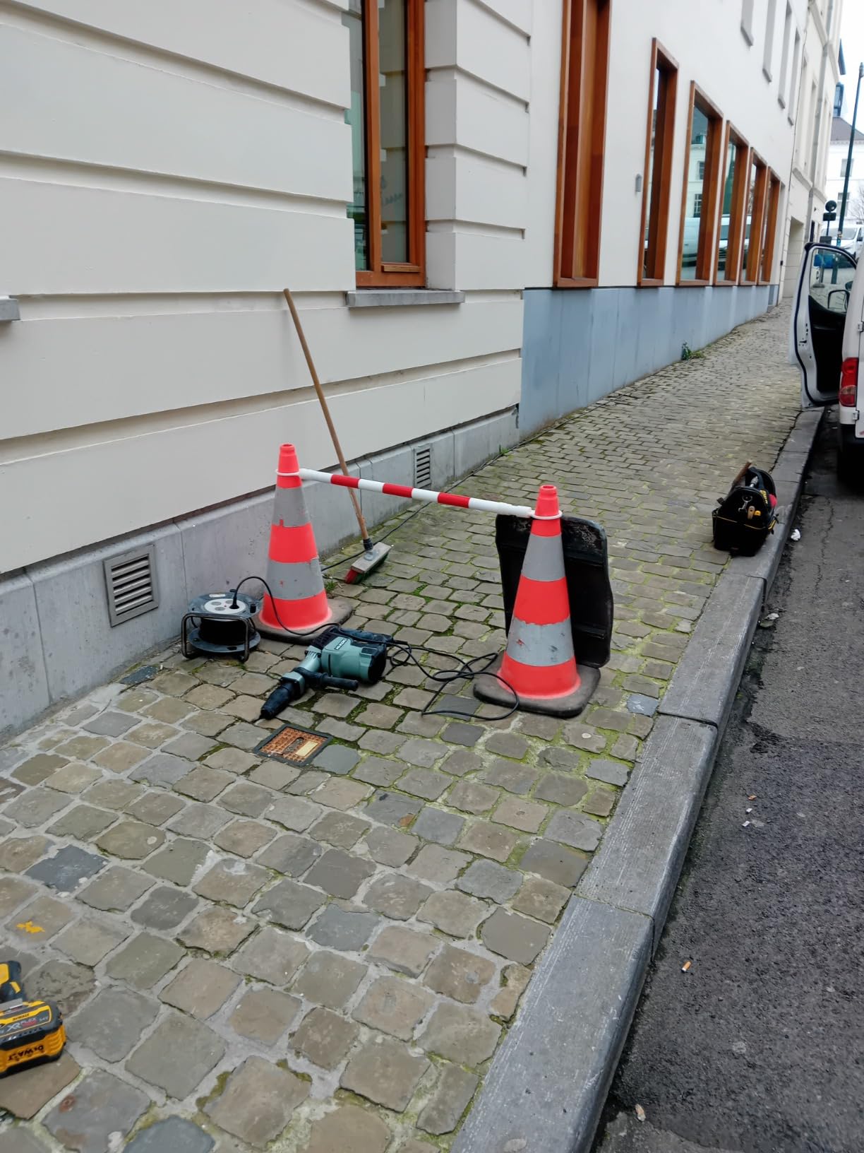 vidaXL Teleskopstange 130-215cm Absperrstange 2er Set ausziehbar