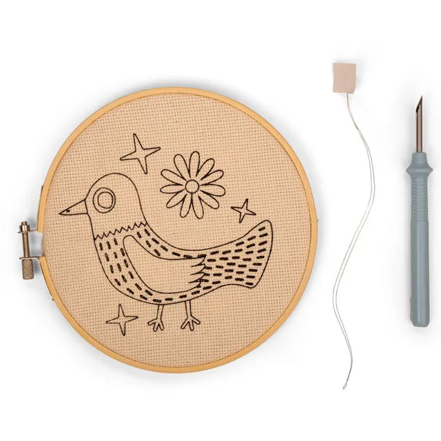 Kikkerland Crafters Bird Punch Needle Kit Stickset