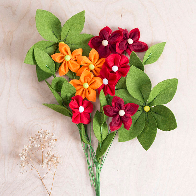 Kikkerland Crafters Filz-Blumenstrauß Bastelset DIY