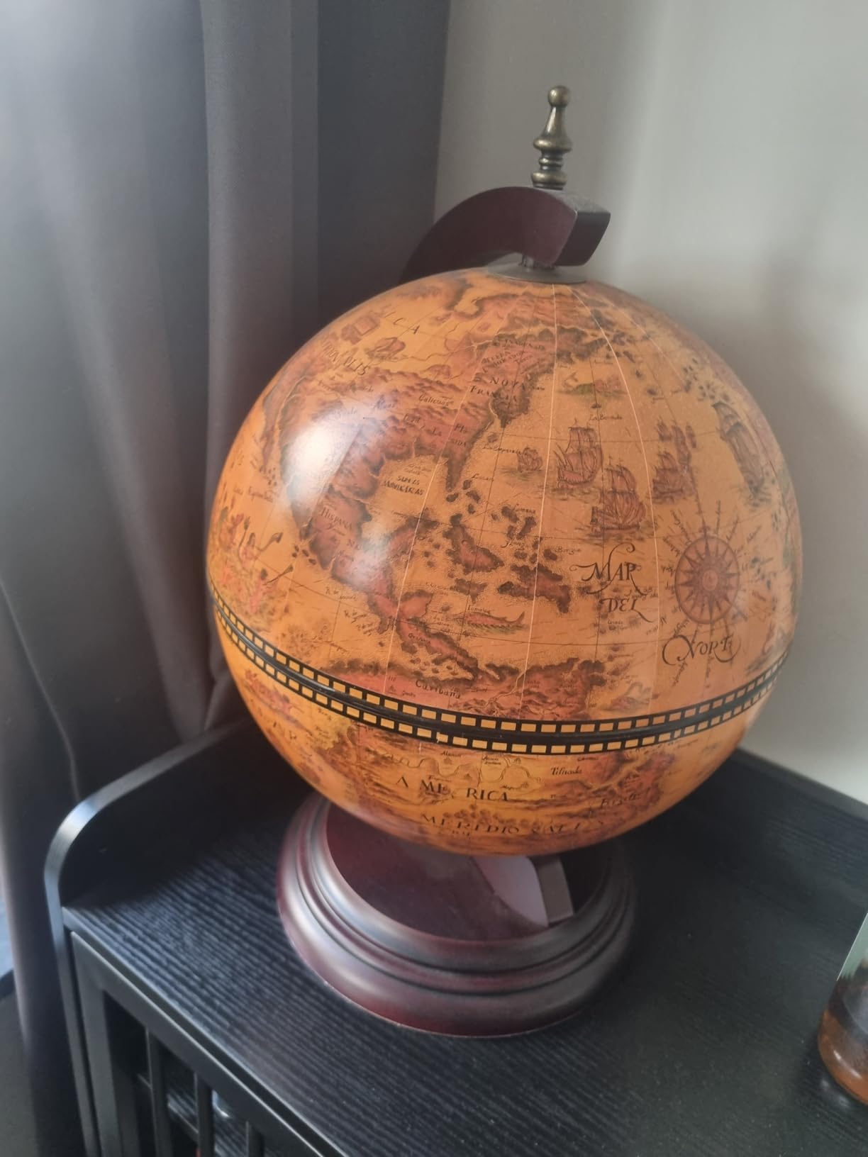 vidaXL Möbel Globus-Minibar Flaschenregal Braun Eukalyptus