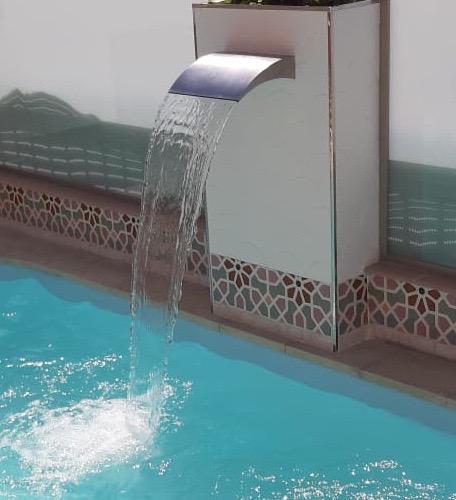 vidaXL Pool-Wasserfall Edelstahl 30x9x26cm Silber