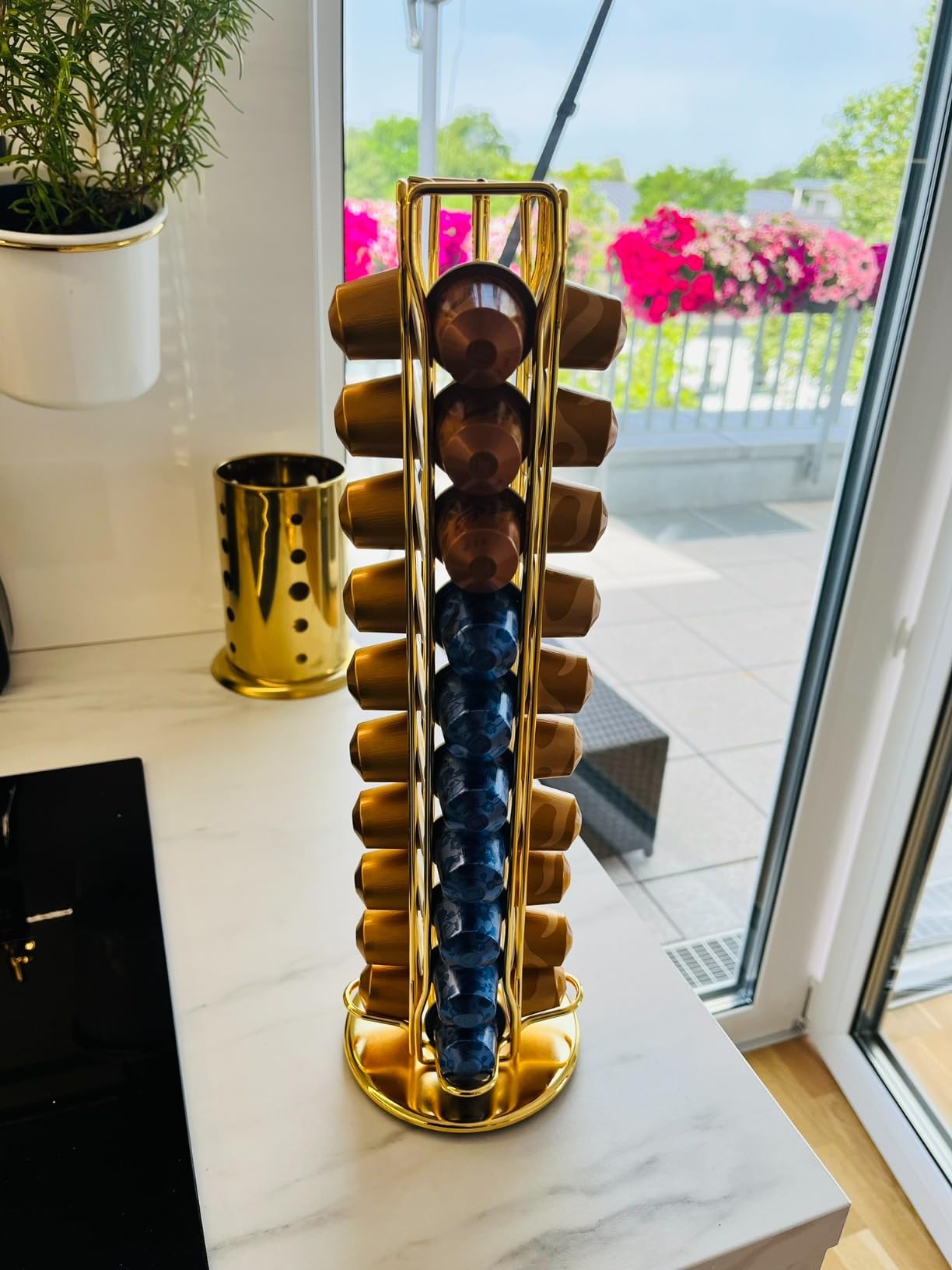 Intirilife Kapselhalter Gold 40 Nespresso Kapseln Eisen drehbar