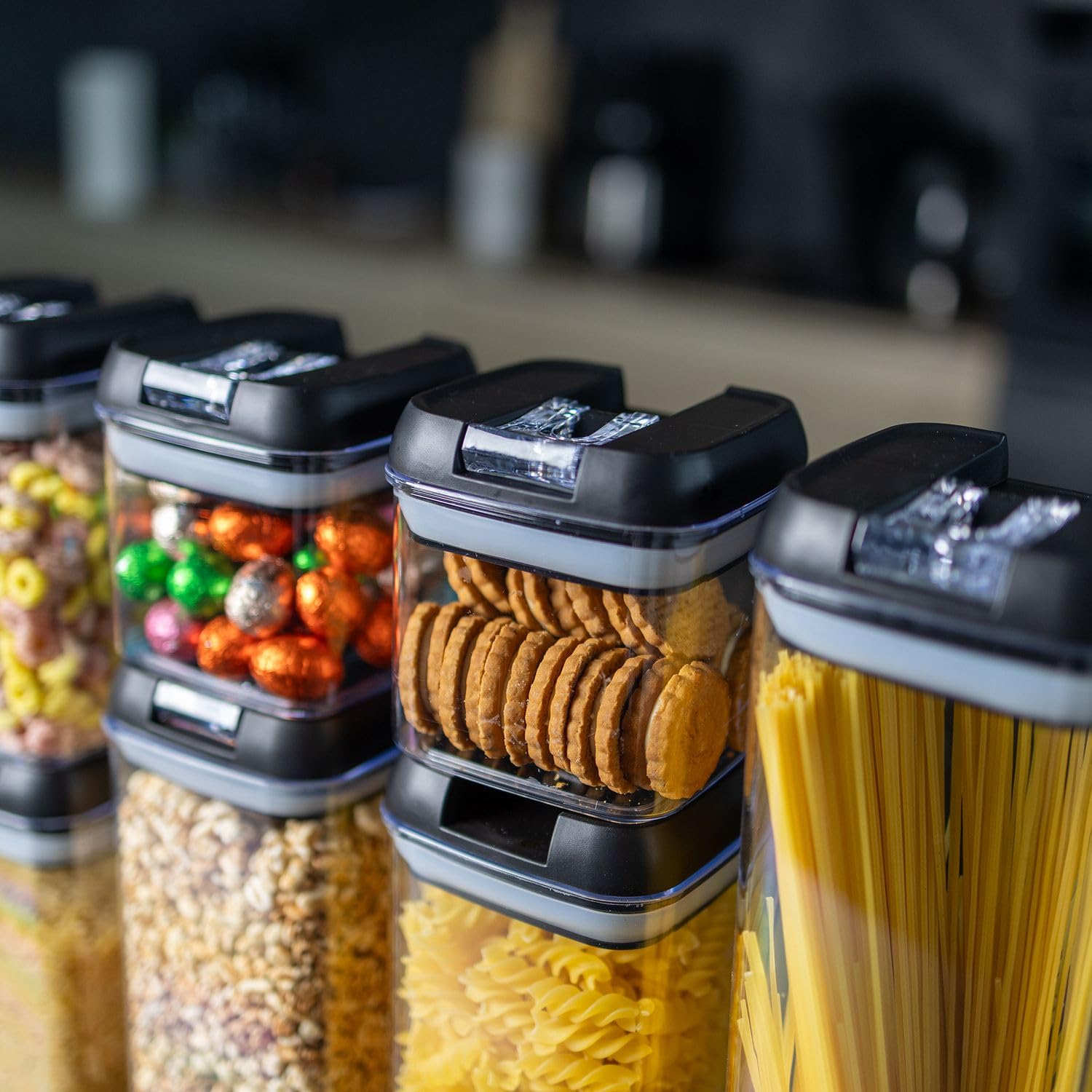Intirilife Vorratsdosen Set schwarz 7-teilig luftdicht Box