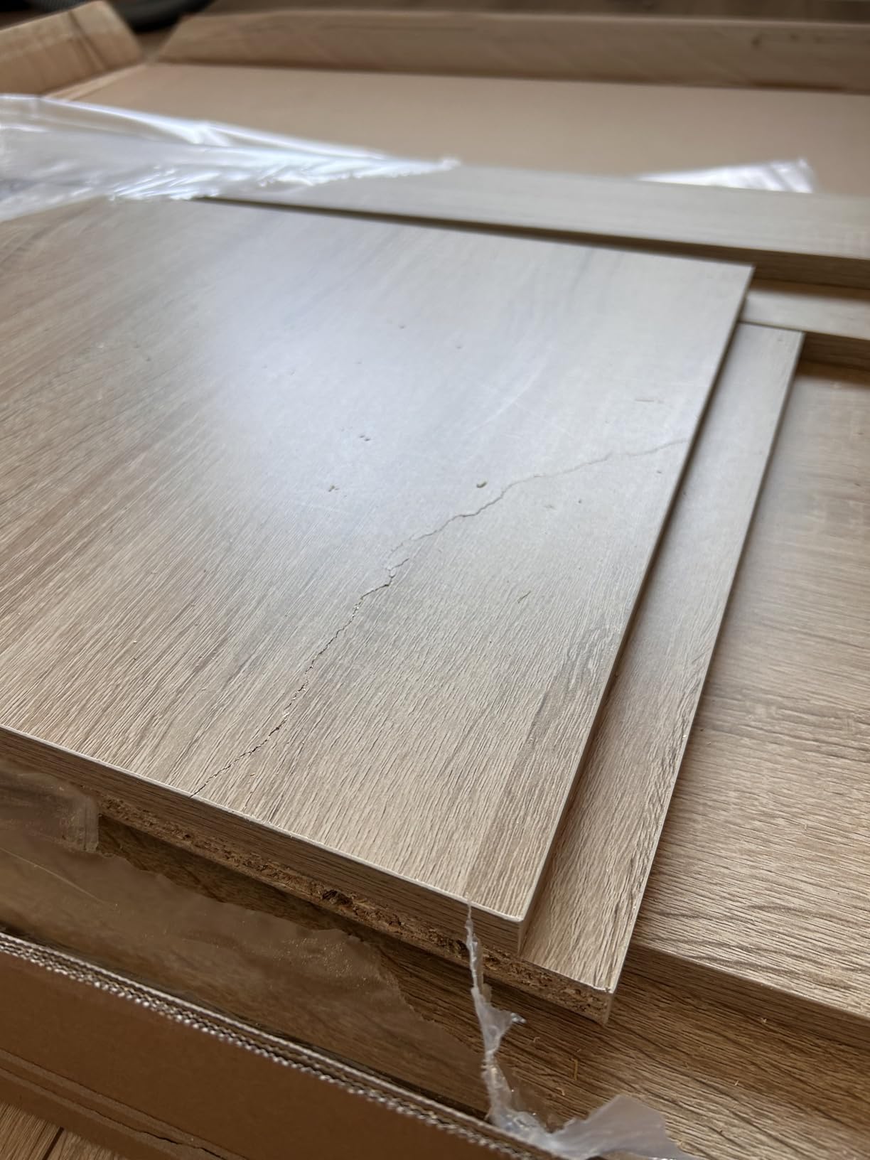 vidaXL Bartisch mit Regal Weiß 124x46x103,5 cm Holzwerkstoff