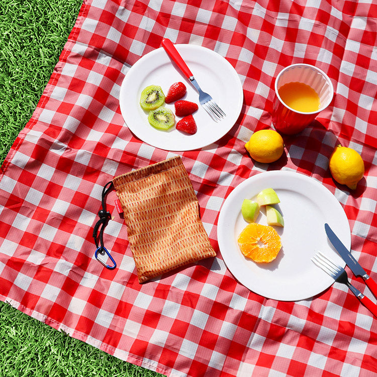 Kikkerland On-The-Go Gingham Picknickdecke Karo 4 Pers.