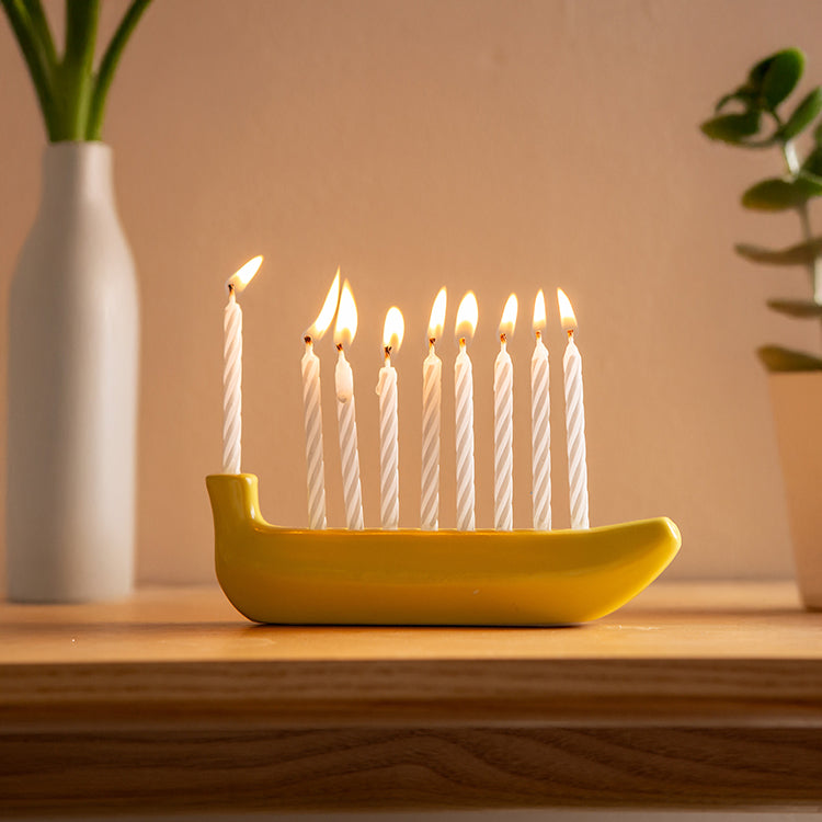 Kikkerland Home Mini Banorah Menora Keramik mit Kerzen