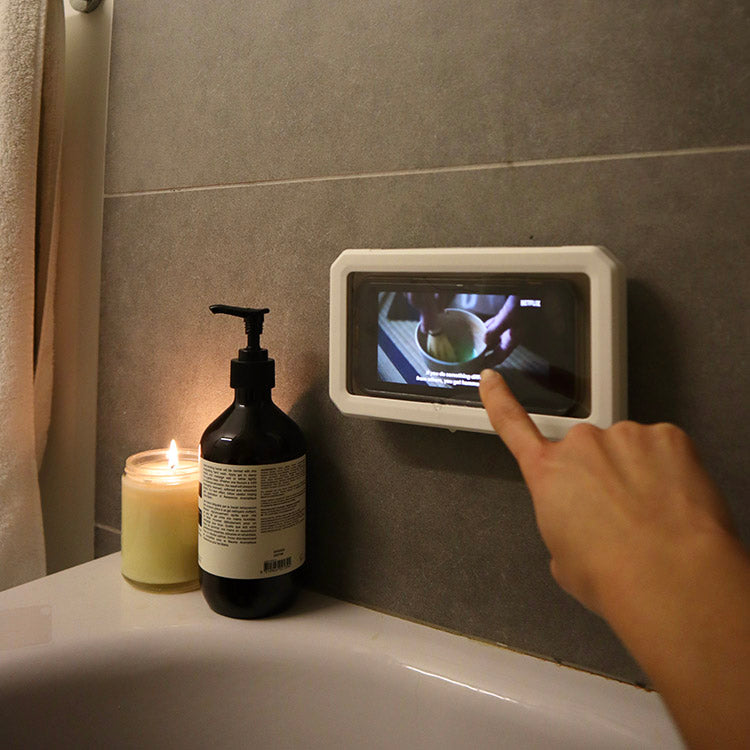 Kikkerland Shower Proof Phone Case Handyhülle wasserdicht Dusche