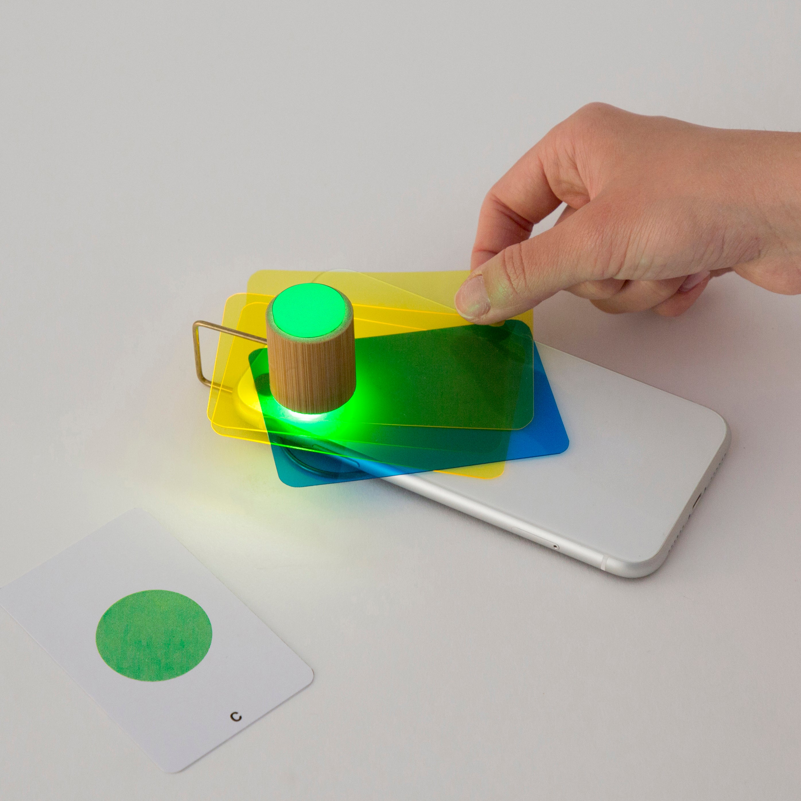 Kikkerland Color Mixing Game Farbenspiel