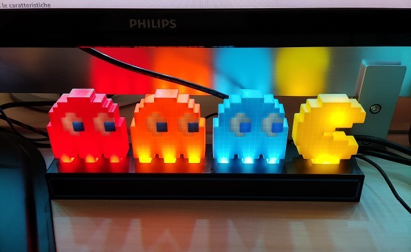 Paladone Pac Man Geister Schreibtischlicht LED 30 cm 3 Modi