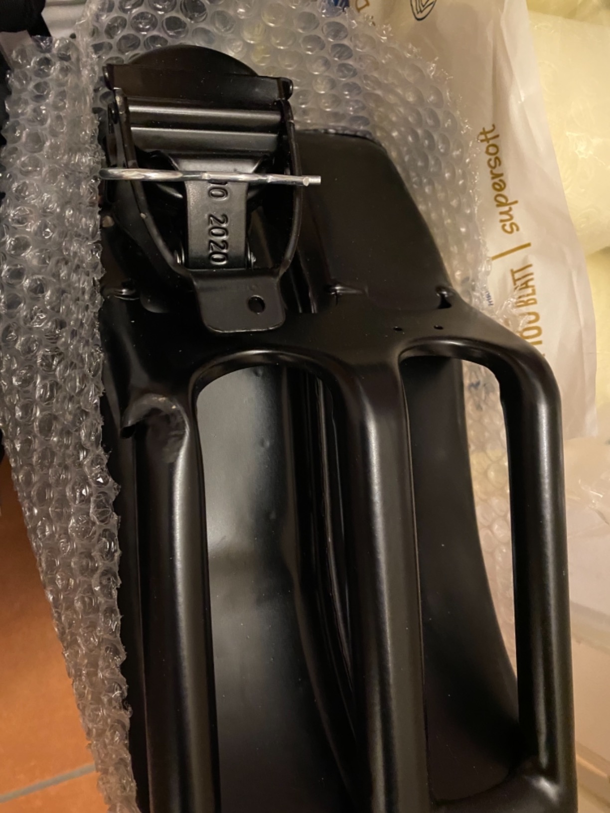 Mikamax Jerrycan Mix Drink 20 l Kanisterbar Schwarz mit Gläsern