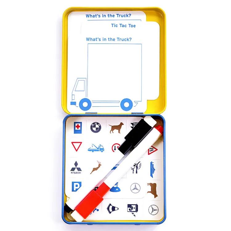 Kikkerland On-The-Go Road Trip Kit Reisespiele Dose 8 Karten