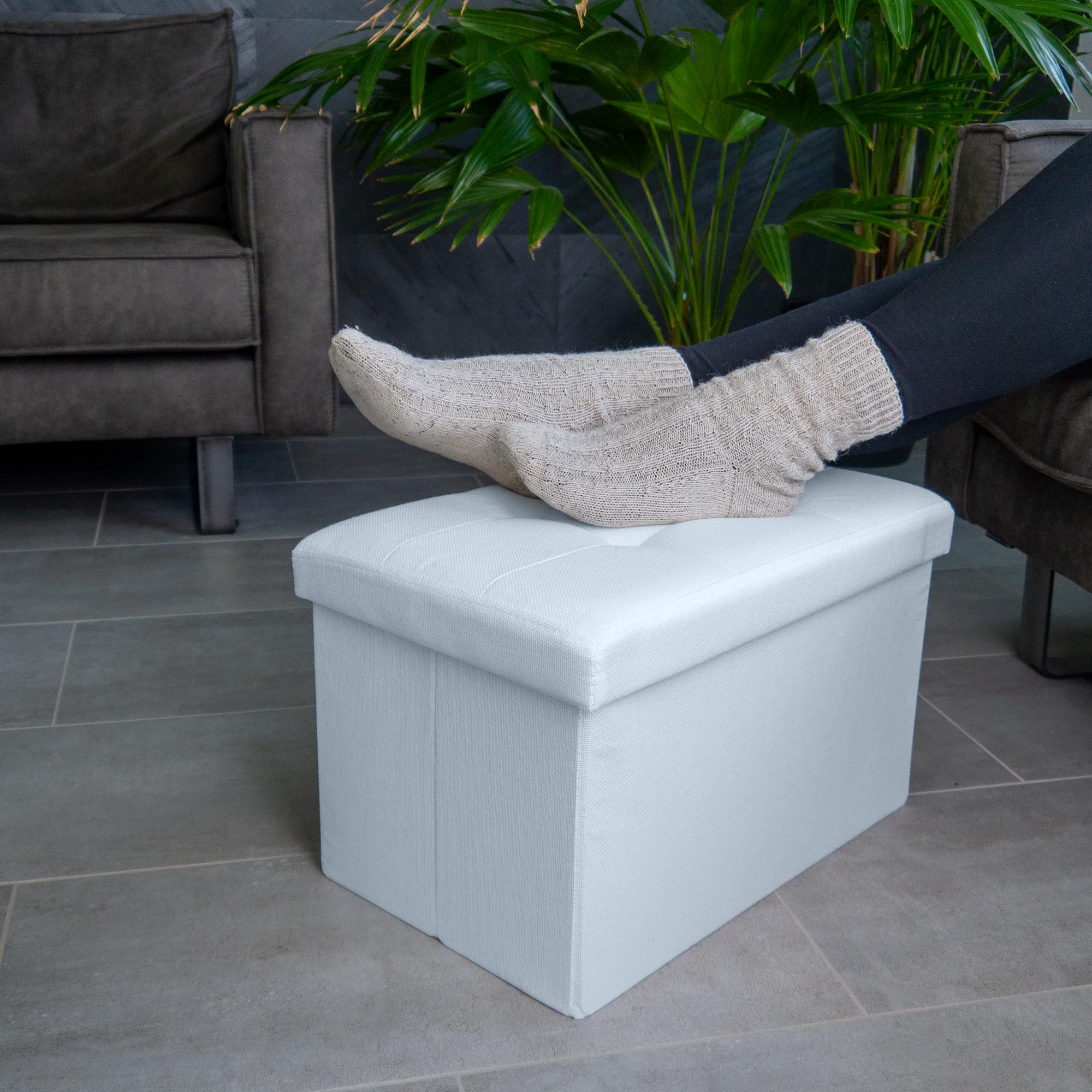 Intirilife Sitzbank 49x30x30 cm Weiß mit Stauraum faltbar