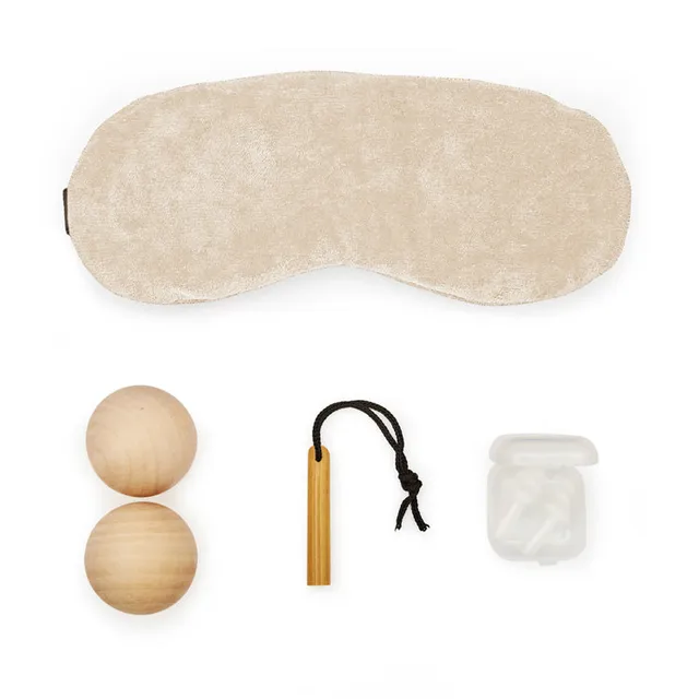 Kikkerland Calming Kit Entspannungsset mit Augenmaske