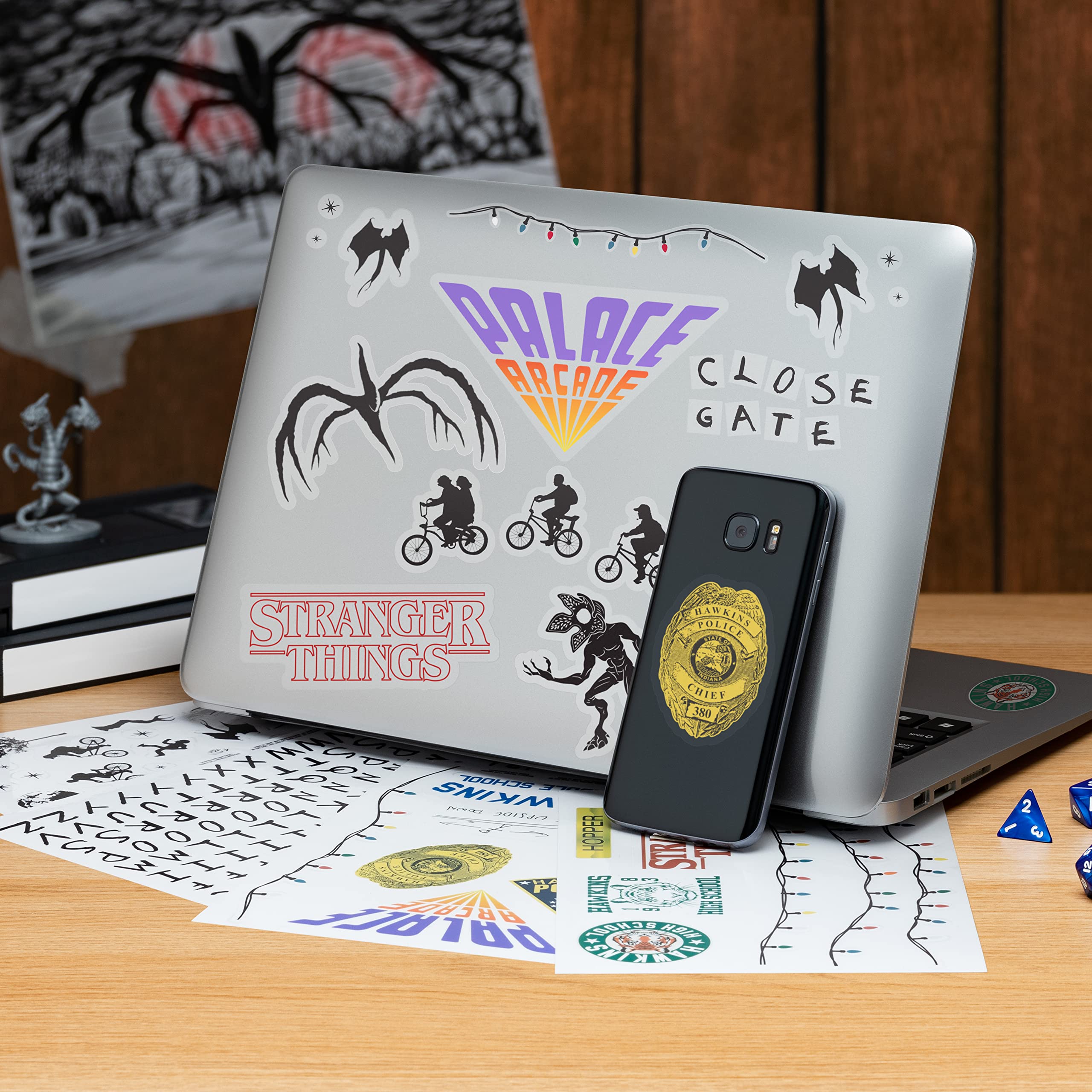 Paladone Homeware Stranger Things Aufkleber 4 Bögen Vinyl