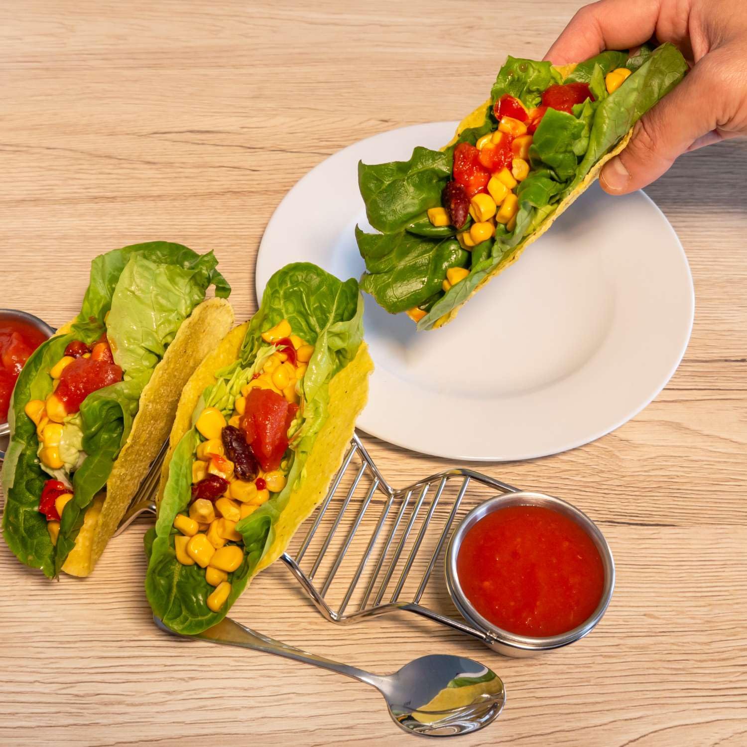Intirilife Taco Halter Edelstahl für 3 Tacos mit Dipschalen