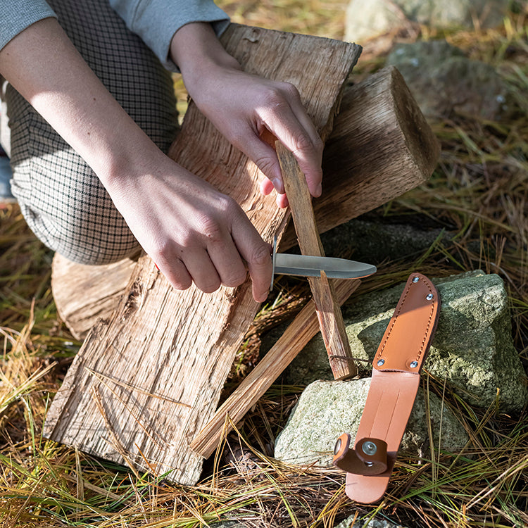 Kikkerland Huckleberry Explorer Messer mit Scheide