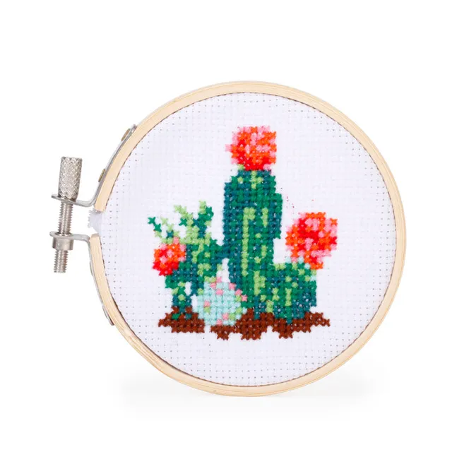 Kikkerland Crafters Kaktus Mini Stickset Kreuzstich