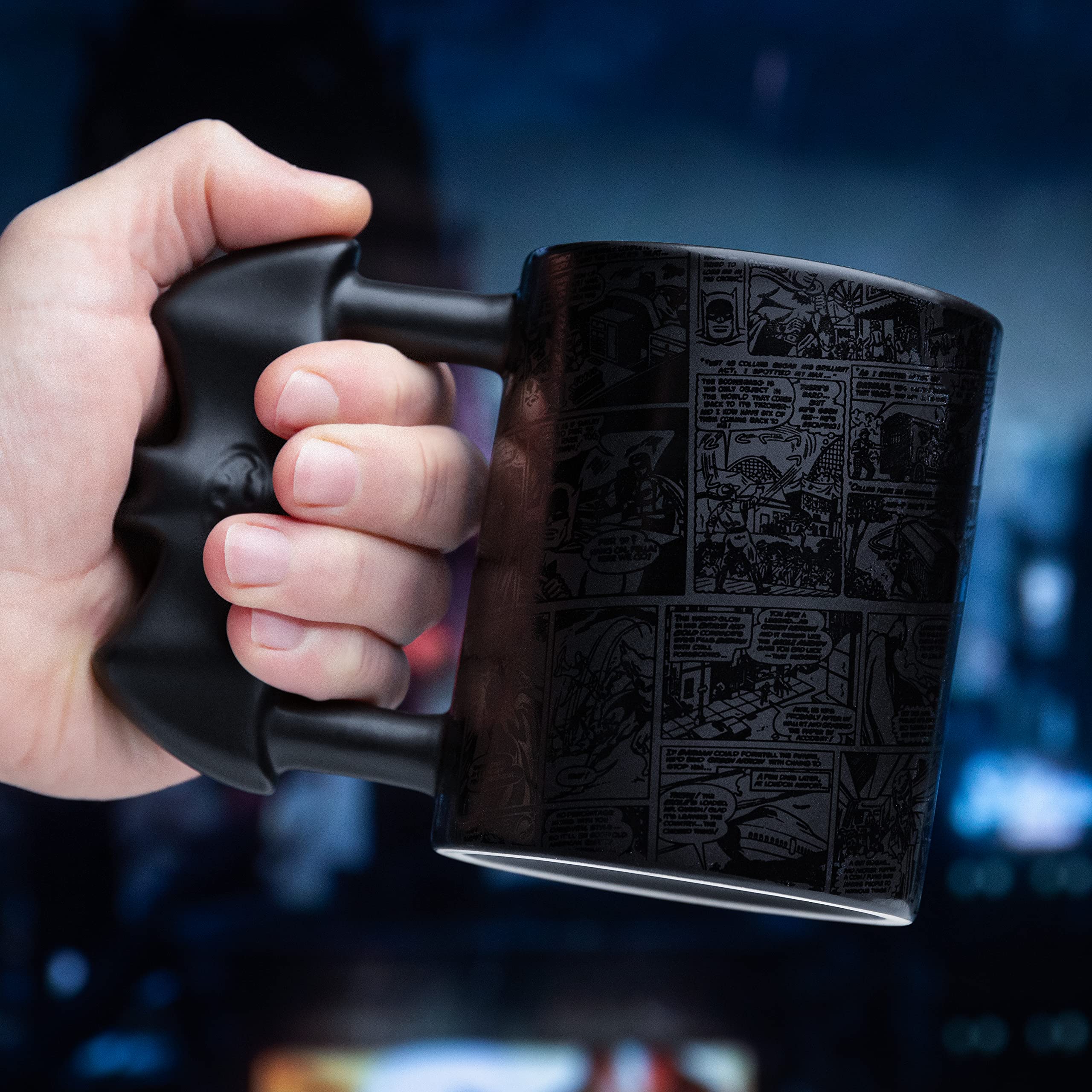 Paladone Drinkware Batman Becher Modern Batarang-Griff 450 ml schwarz
