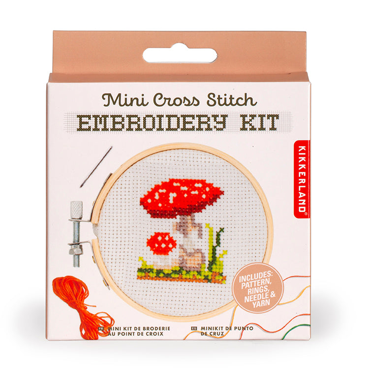 Kikkerland Crafters Mushroom Mini Stickset Pilz mit Bambusrahmen