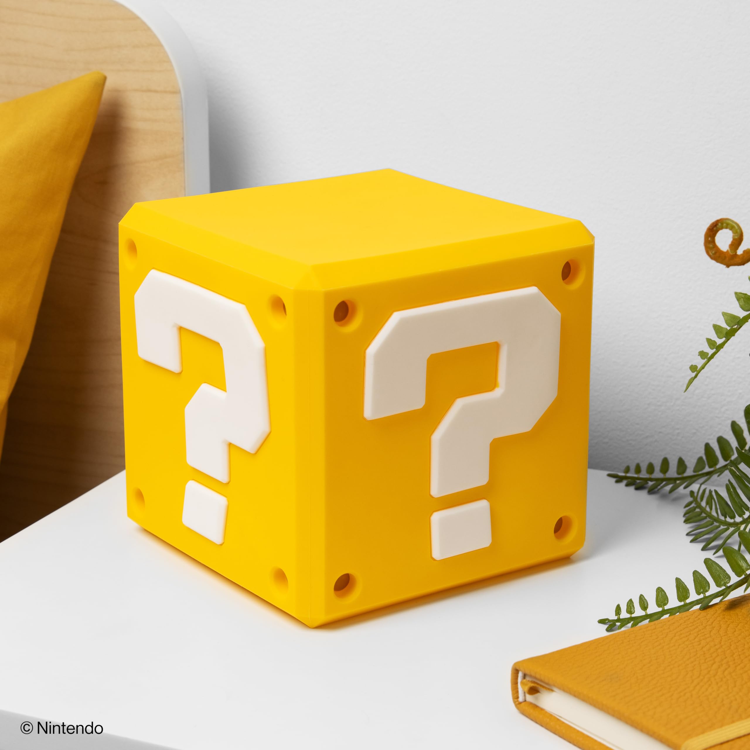 Paladone Super Mario Fragezeichen Block SquishyGlo Lampe USB
