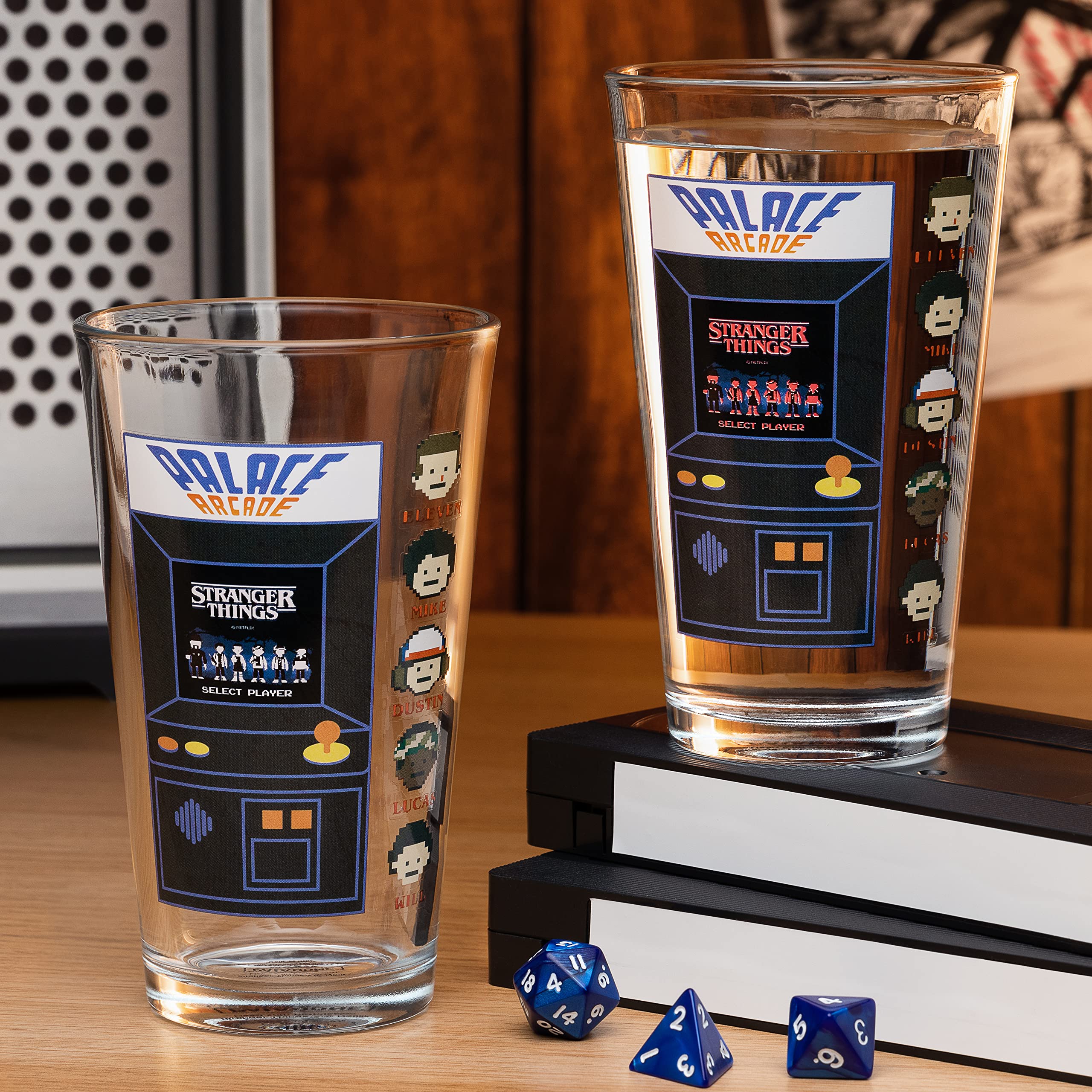 Paladone Stranger Things Farbwechsel Glas 450 ml Palace Arcade