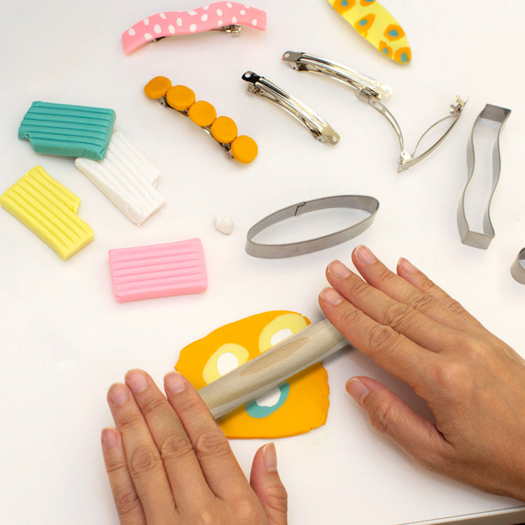 Kikkerland Crafters Haarspangen Bastelset mit Polymer Clay