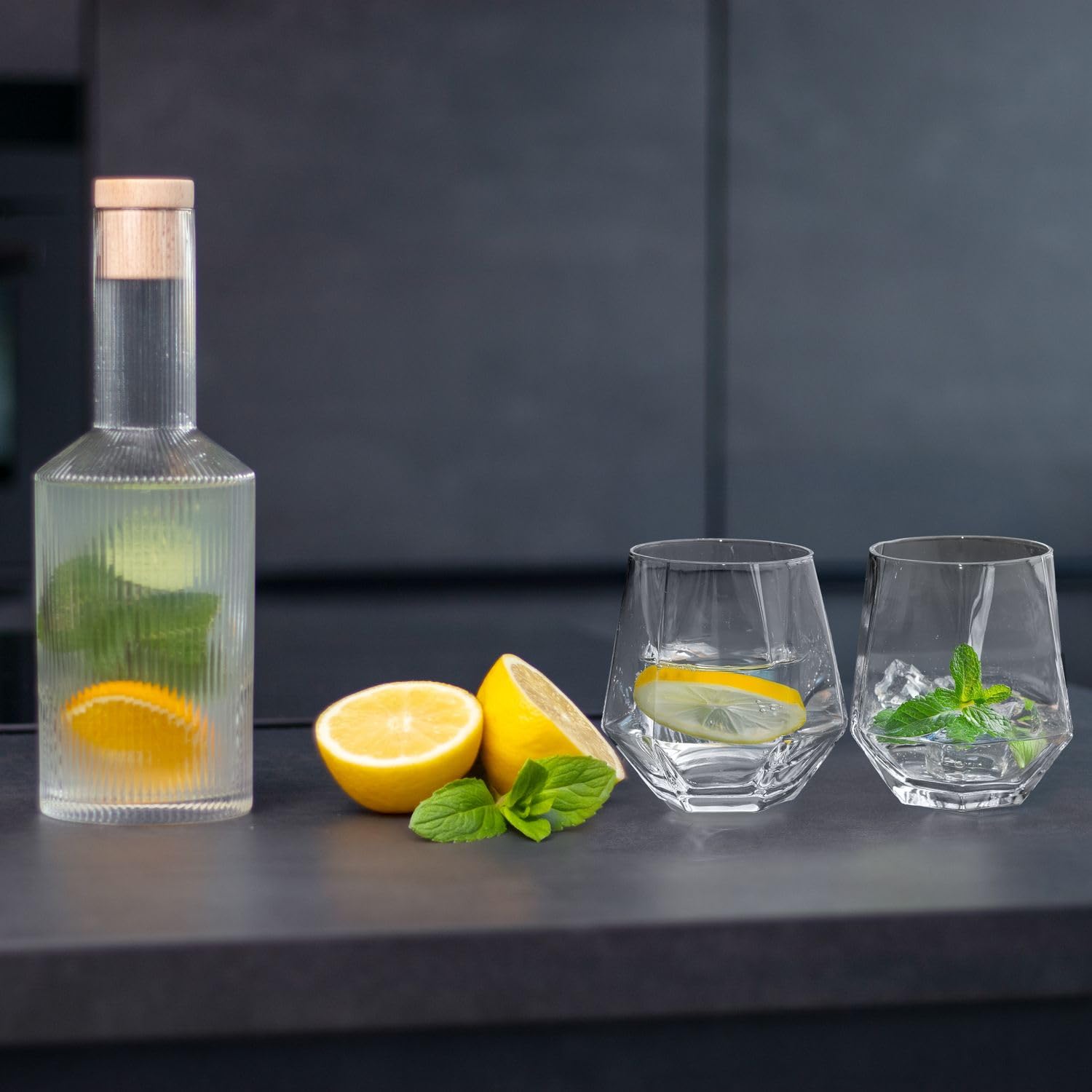 Intirilife Hexagon Trinkglas 240 ml Transparent 4er Set stoßfest