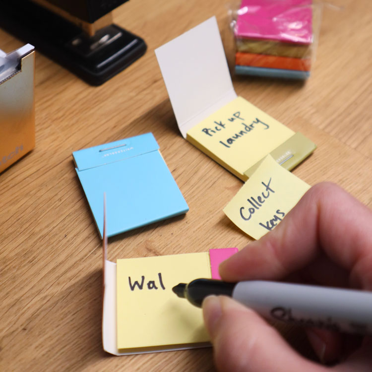 Kikkerland Sticky Notes Streichholzheft 4er Pack