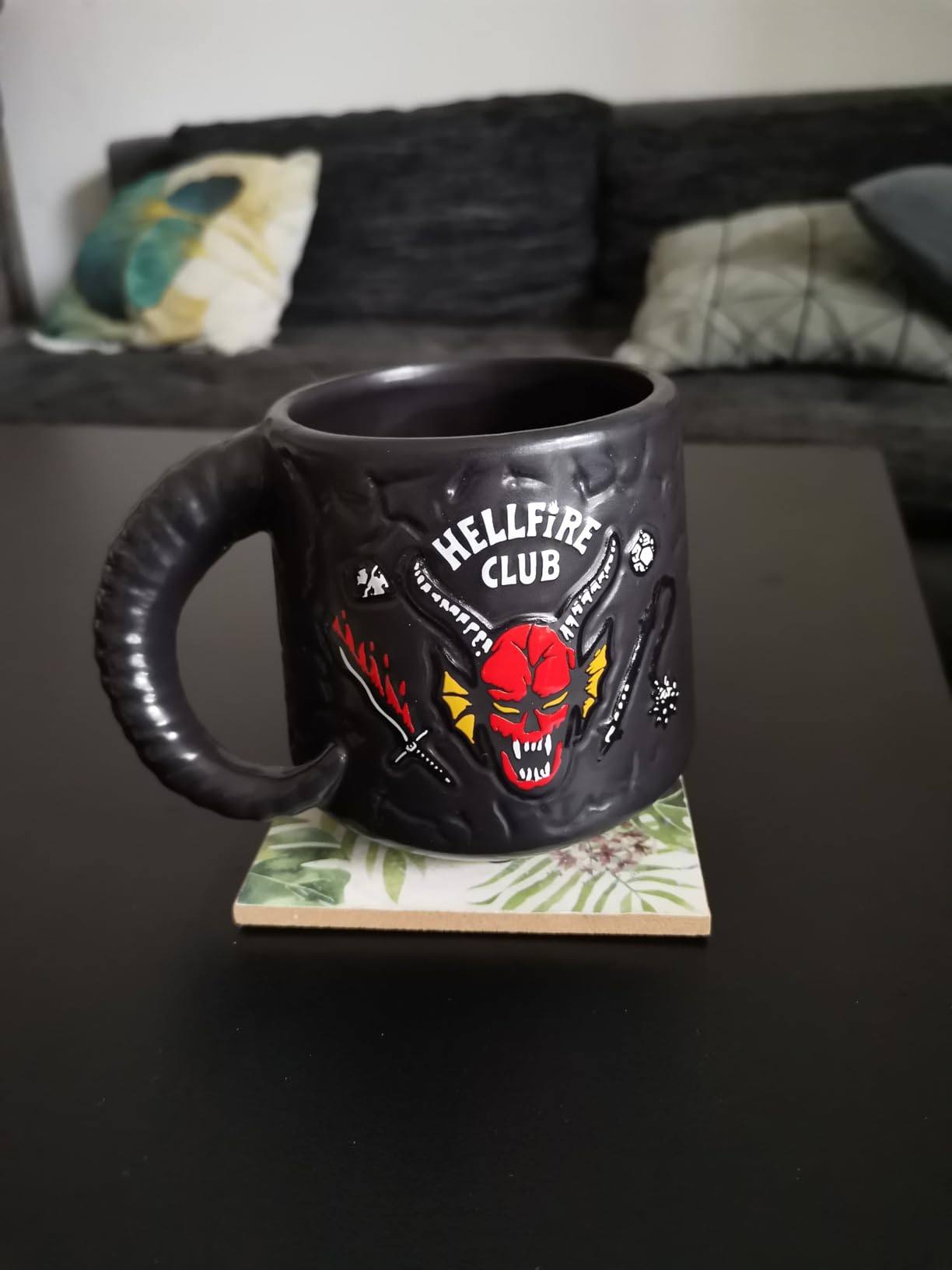 Paladone Stranger Things Hellfire Club Tasse 400 ml Keramik
