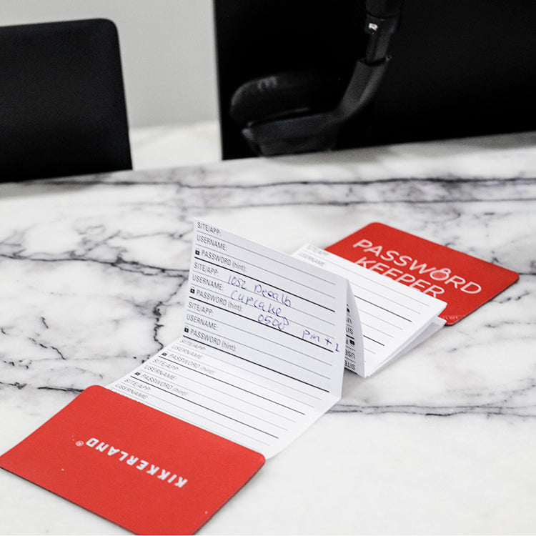 Kikkerland Home Password Keeper Passwortbuch für 60 Passwörter