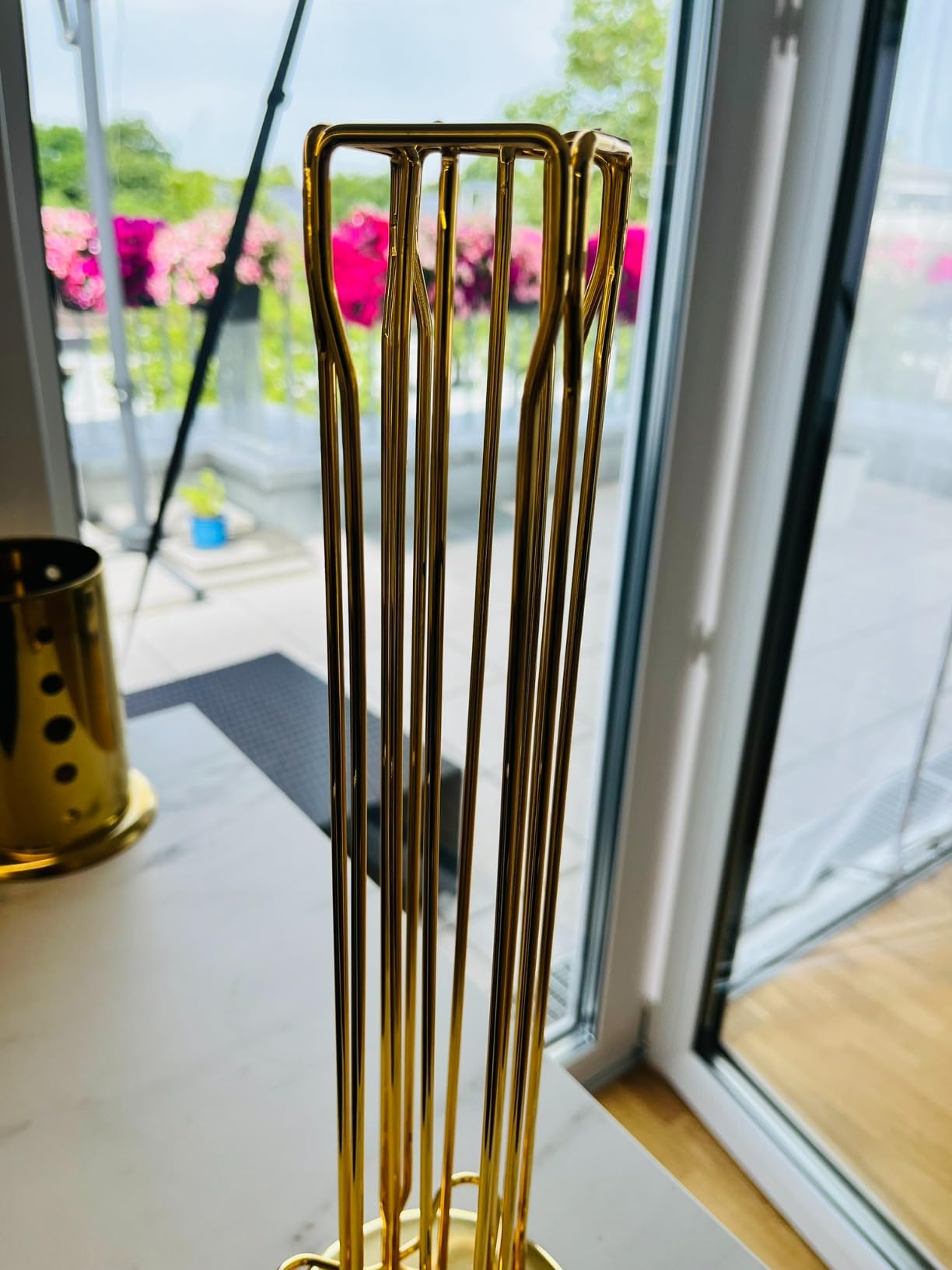 Intirilife Kapselhalter Gold 40 Nespresso Kapseln Eisen drehbar