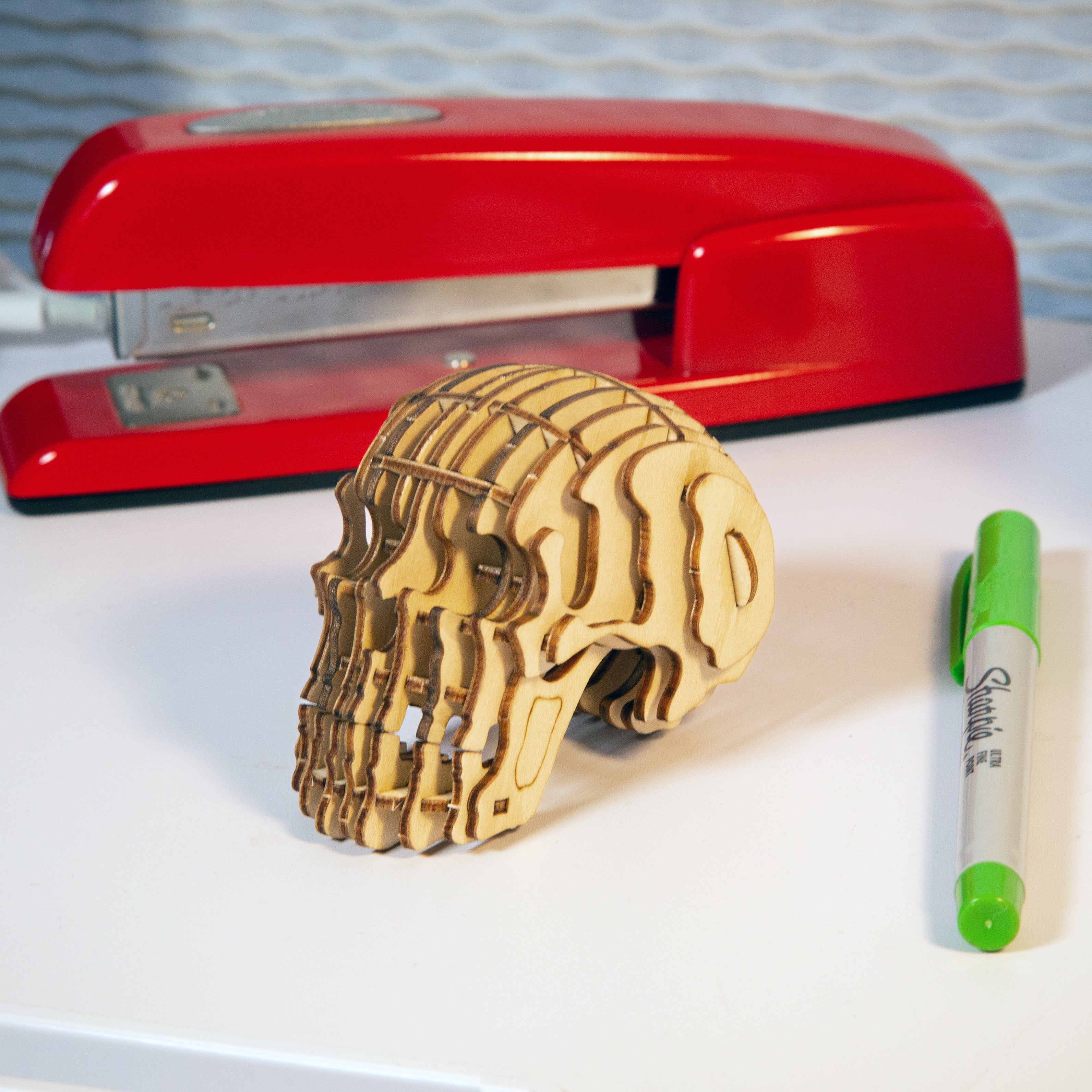 Kikkerland Skull 3D Holz Puzzle Totenkopf Modell
