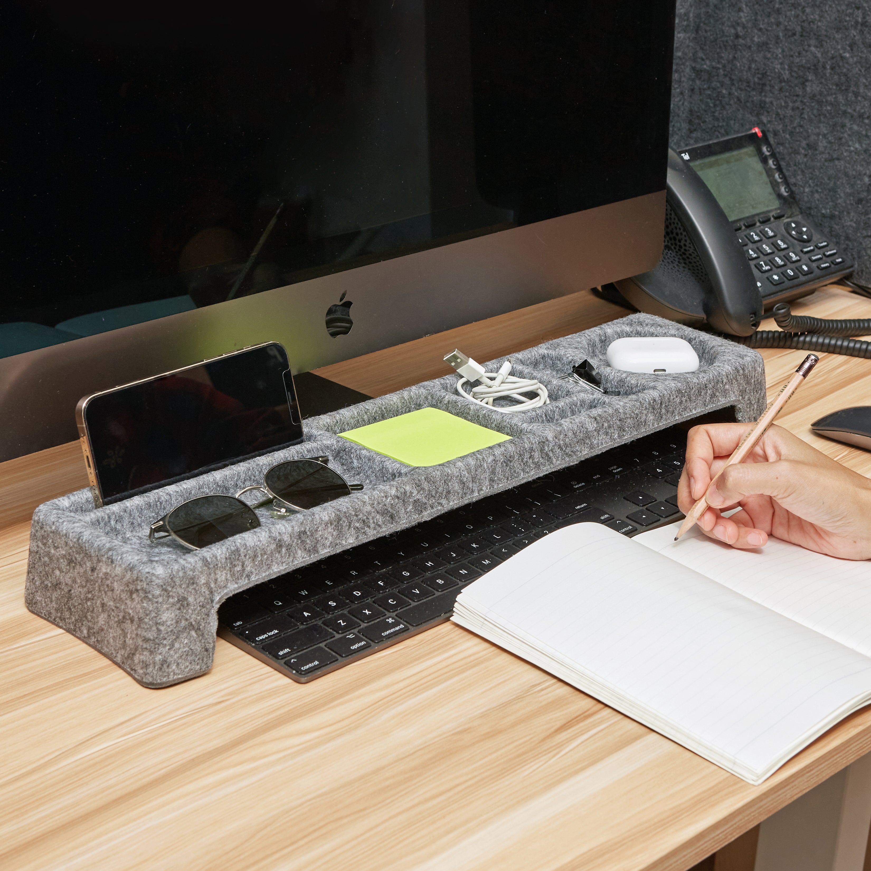 Kikkerland Home Felt Keyboard Organizer Filz Tastaturablage
