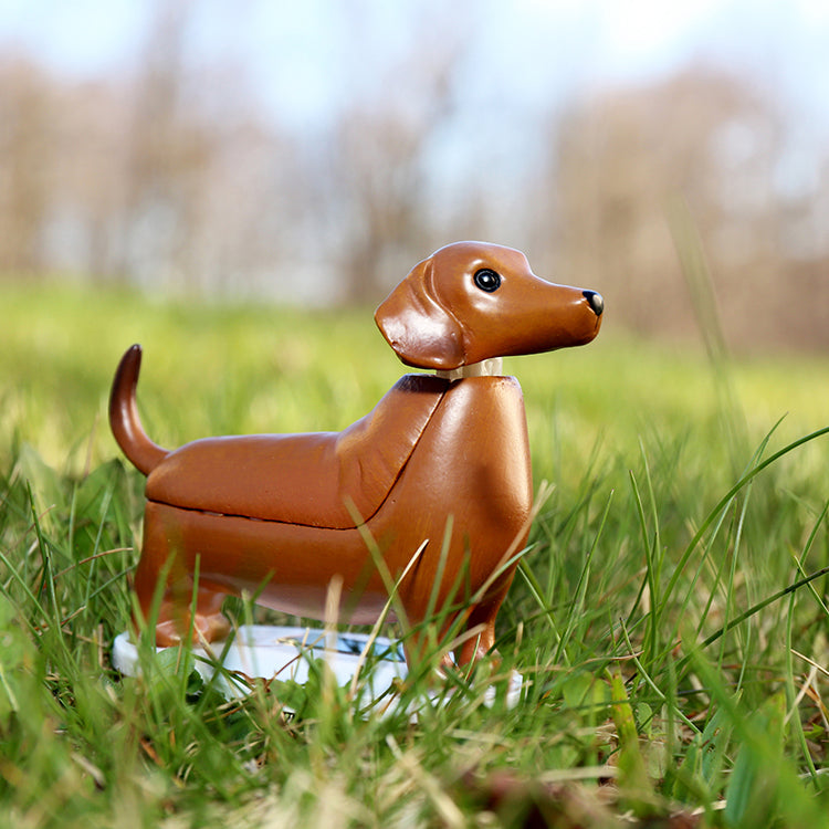 Kikkerland Home Solar Dachshund Dackel Wackelfigur