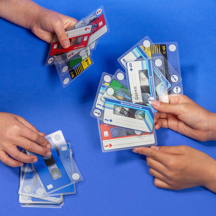 Kikkerland Play Spielkarten Kassette transparent wasserdicht