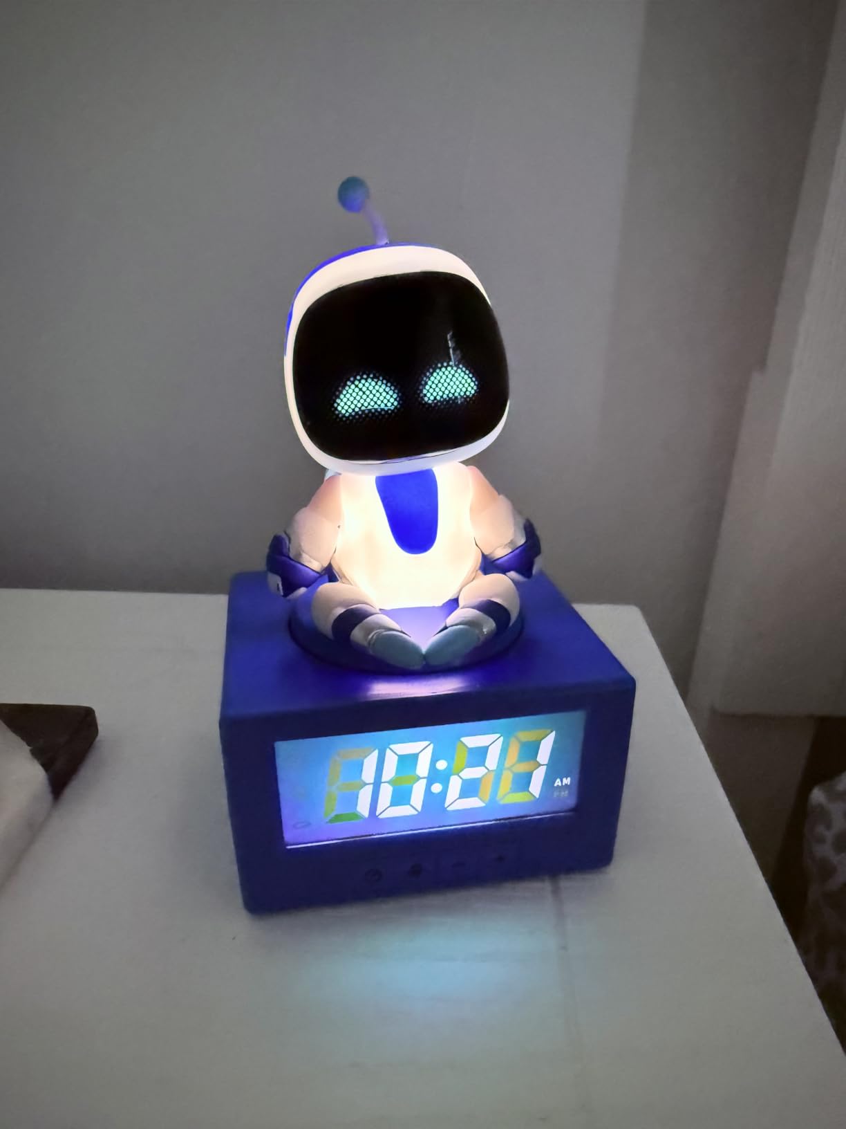 Paladone Astro Bot Wecker-Set 17cm Snooze Nachtlicht Gaming