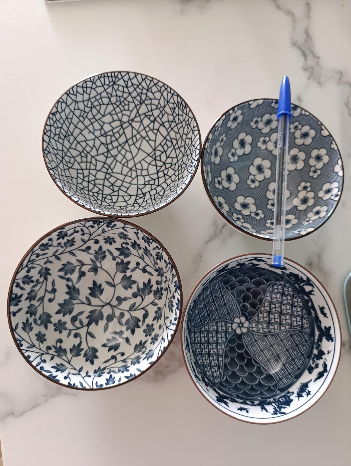 Intirilife Japan Schalen Set Porzellan Blau Weiß 4-teilig