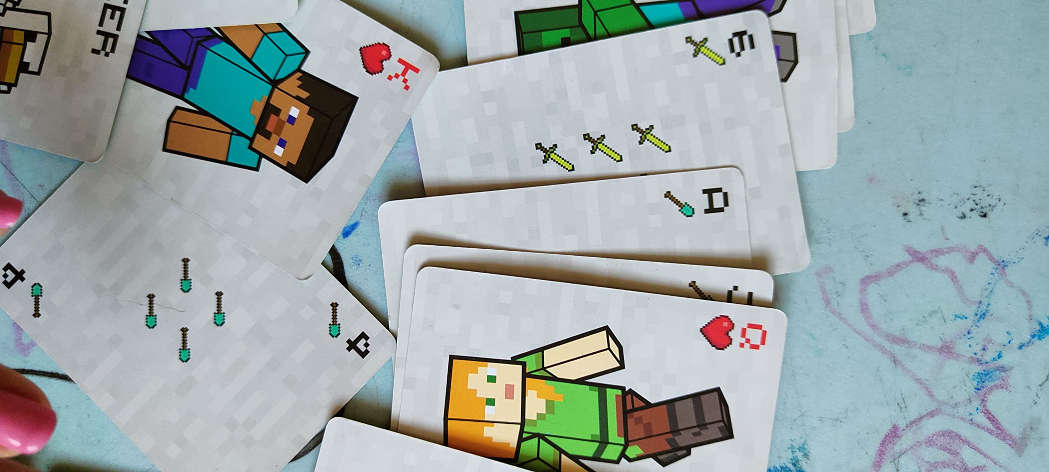 Paladone Minecraft Spielkarten Standarddeck mit Dose Geschenk