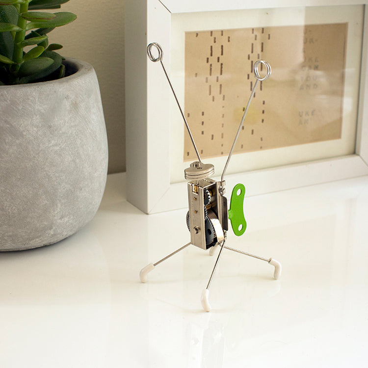 Kikkerland Home Cranky Kartenhalter Aufziehfigur Tanz