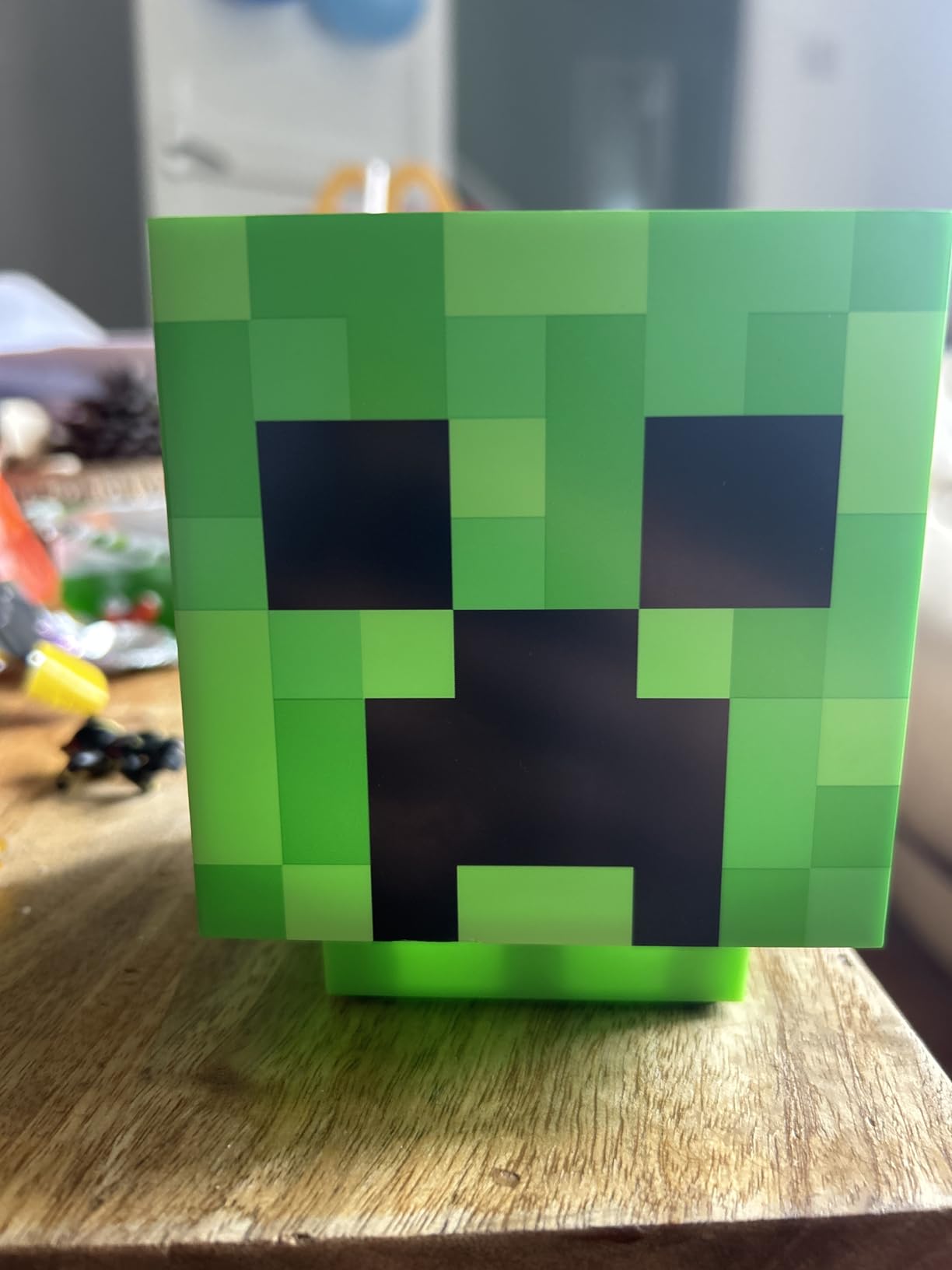 Paladone Minecraft Creeper Tischlampe Grün mit Sound
