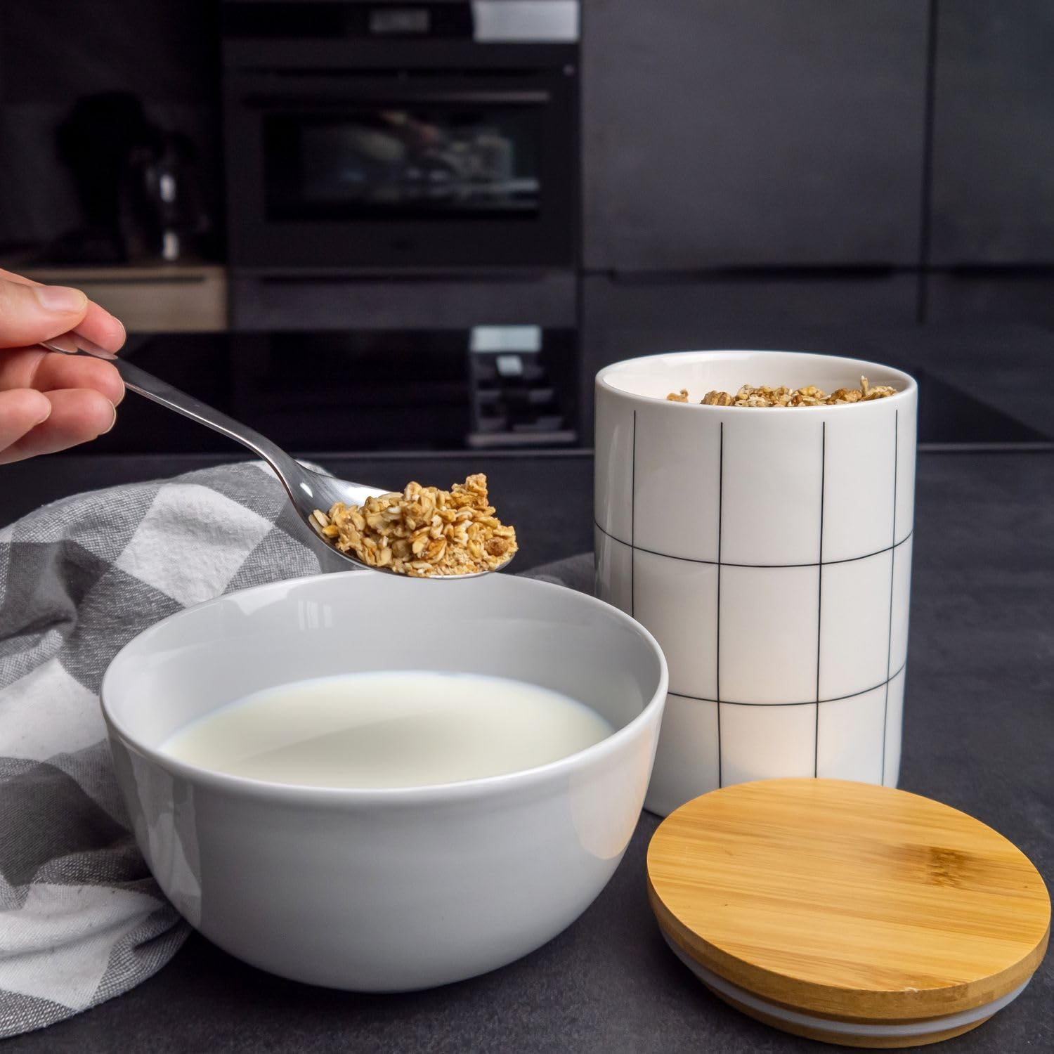 Intirilife Vorratsdose Keramik M 700 ml Holzdeckel Weiß